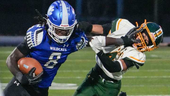 Howard holds off Saint Mark's in DIAA Class 2A opener