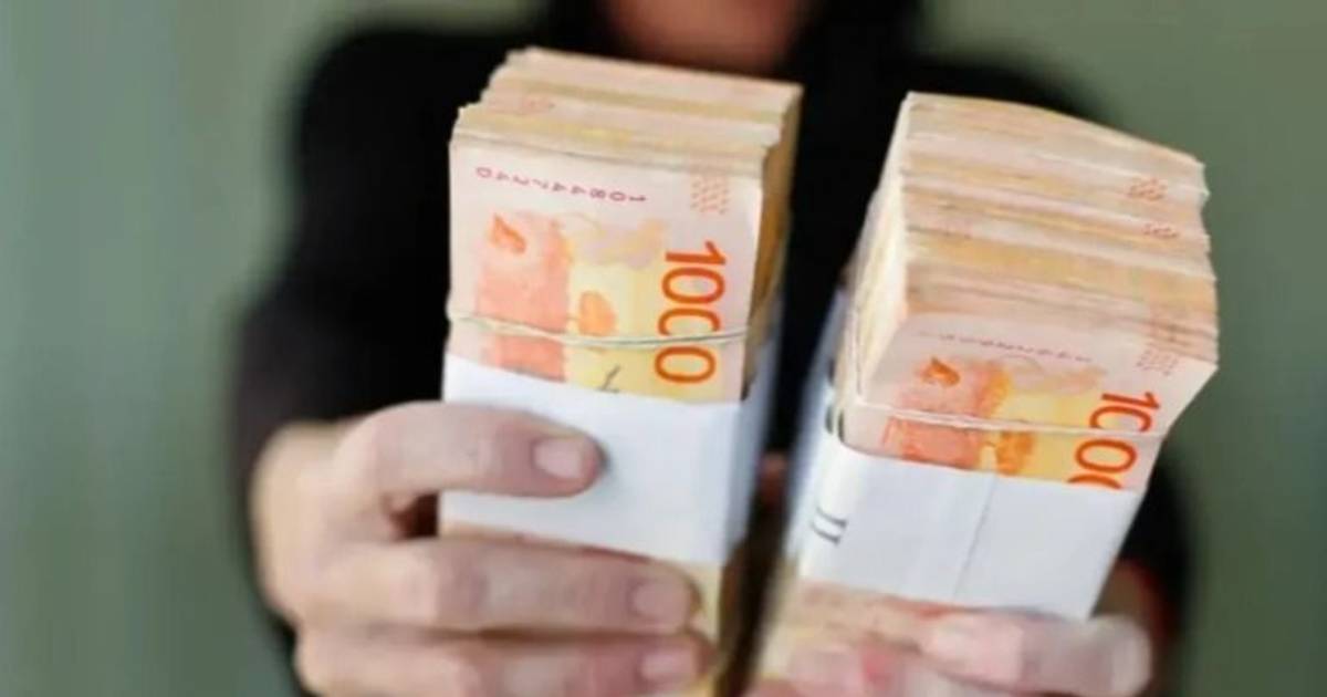 Estatales piden 118% de aumento: salario mínimo de $2.027.283 y bono de $250.000