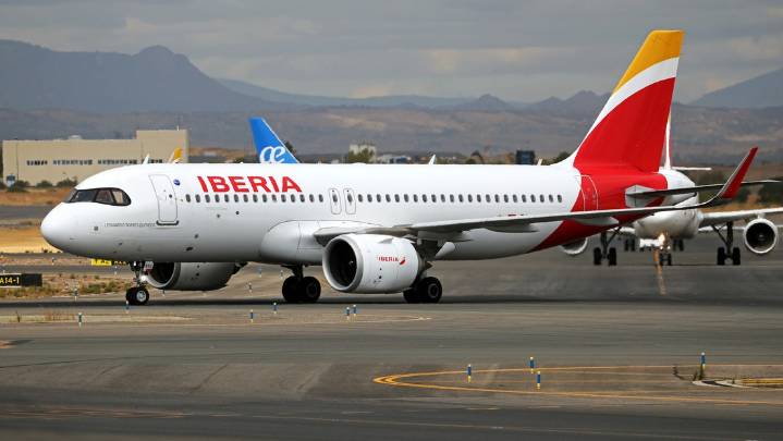 Venezuela revoca la concesión a 6 aerolíneas