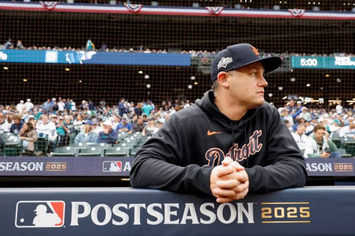 Tigers decline options on veteran pitchers, claim reliever, extend qualifying offer to Torres