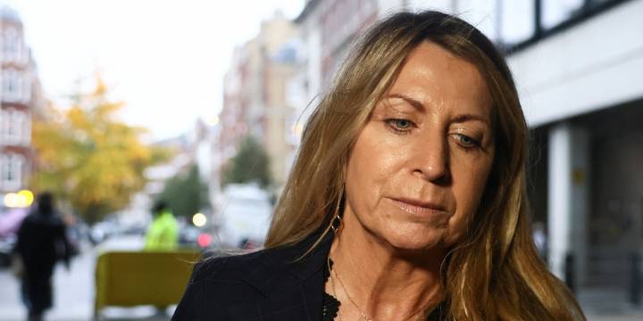 Qué está pasando en la BBC: la crisis por un discurso de Trump editado provocó la renuncia de sus máximos responsables