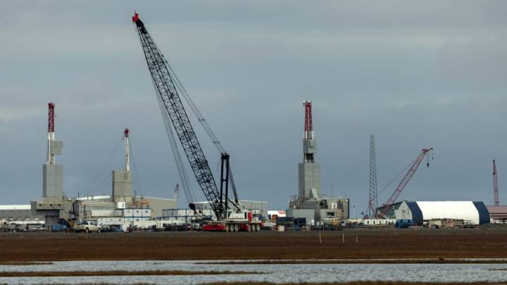 Trump plans huge oil drilling expansion off California and Alaska coasts