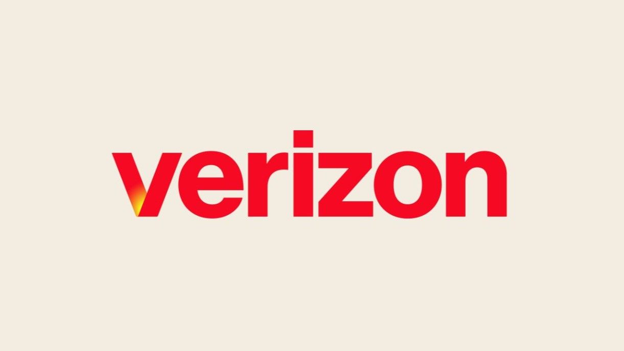 Last chance! Verizon will give you a FREE smart TV or $200 gift card to try out its Home Internet service
