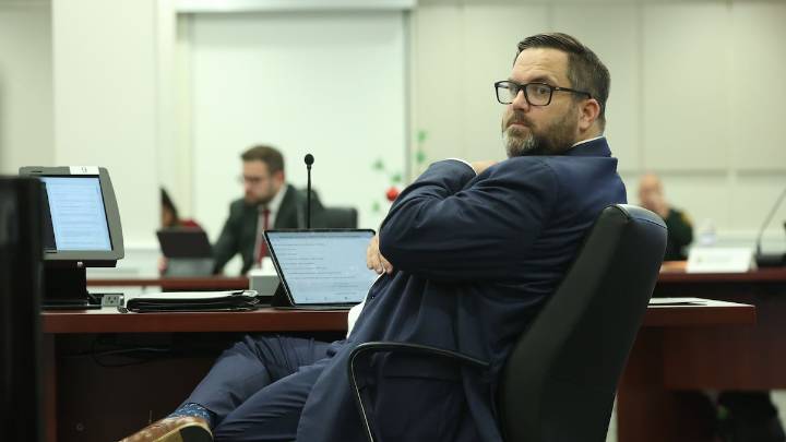 Pinellas commissioner who was hospitalized for a month set to return