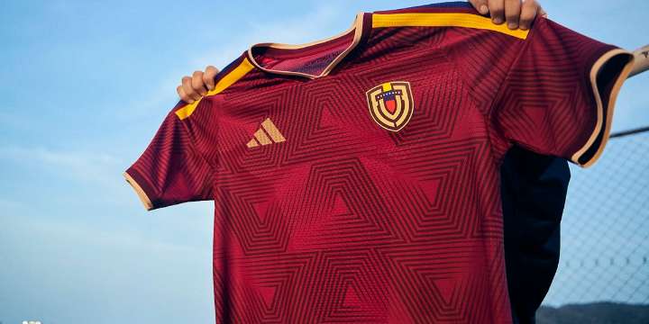 La Vinotinto estrena su nueva camiseta