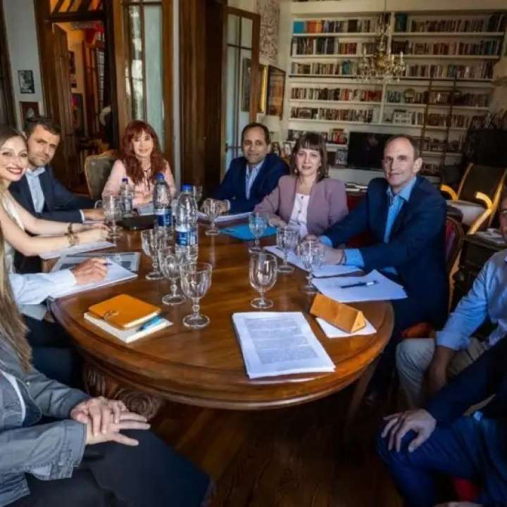 Los nueve economistas que visitaron a Cristina Kirchner en San José 1111: quiénes son