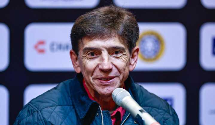 “Hay que poner todo en la mesa”: Miguel España pide a Pumas analizar antes de tomar cualquier decisión