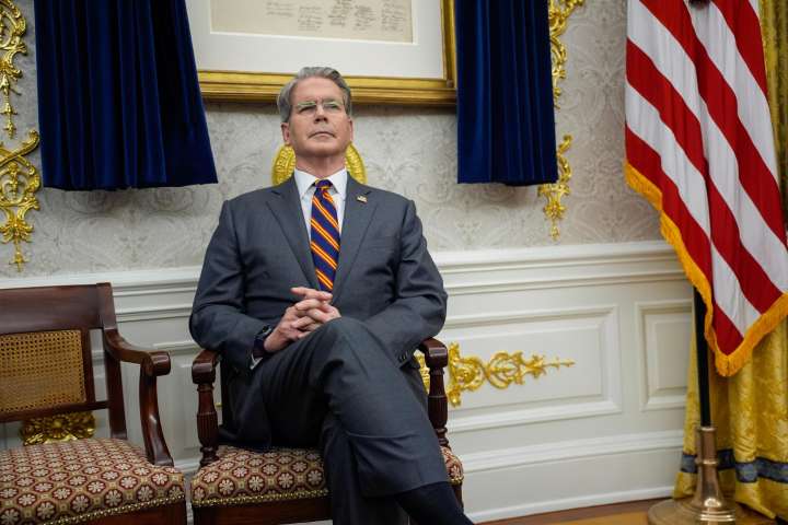 EE.UU. recortará beneficios fiscales y vigilará remesas