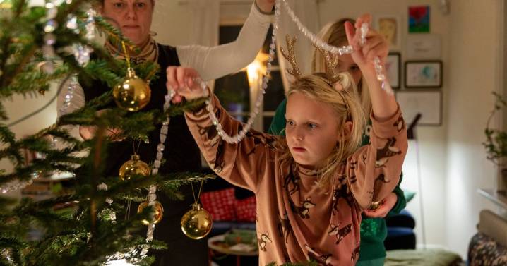 Five simple 'tricks' to ensure you decorate your Christmas tree 'like a pro'