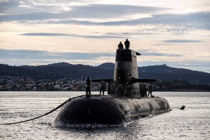 Australian navy sizes up high-risk submarine transitions under AUKUS