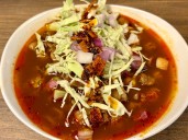 Granjera de Oregón abre carnicería y un centro gastronómico donde se aprovecha todo del animal