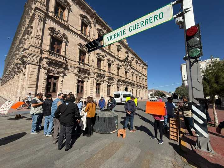 Vecinos de Ladrilleros Norte bloquean el Centro 
