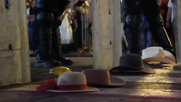 Ira no cesa en Michoacán tras asesinato de alcalde – Telemundo Area de la Bahía 48