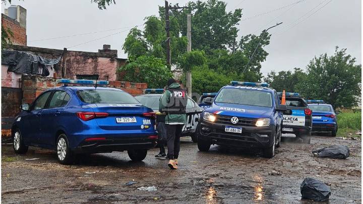 Buscaban una moto robada y terminaron encontrando cocaína lista para la venta