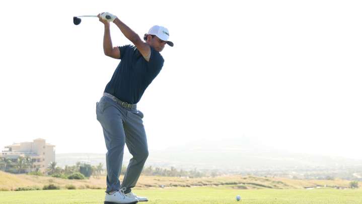 Emilio Gil Leyva disputa con emoción su primer torneo como profesional