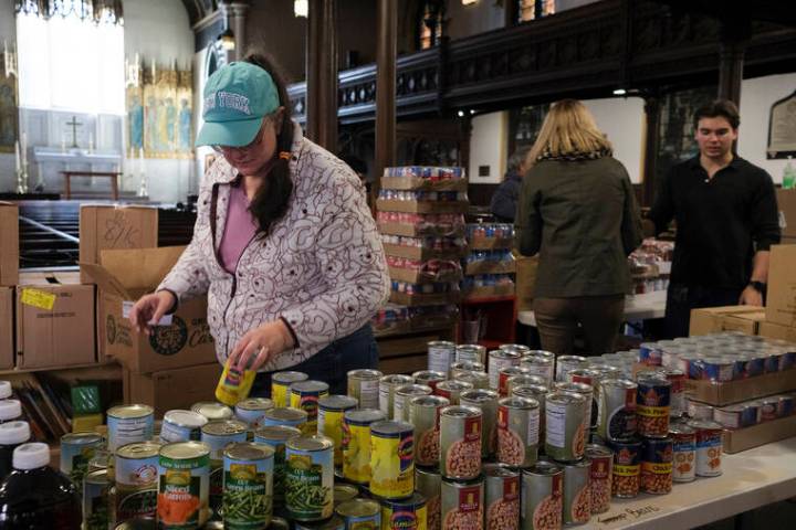 Supreme Court temporarily allows Trump to curtail food stamp funding