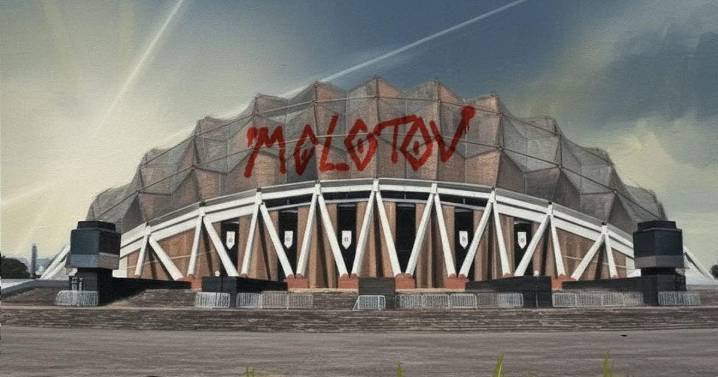 Entre éxitos y mentadas: Molotov ataca a la 4T en su concierto de 30 años