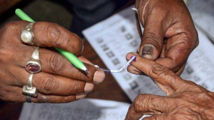 Mild tension erupted at Shaikpet polling station