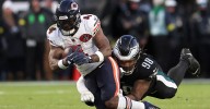 Bears secure win over Eagles, improve to 9