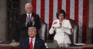 Nancy Pelosi, demócrata que le rompió discurso a Trump ‘en la cara’, se retira del Congreso tras 40 años