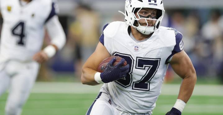 Buy/Sell for Cowboys vs Cardinals in Week 9