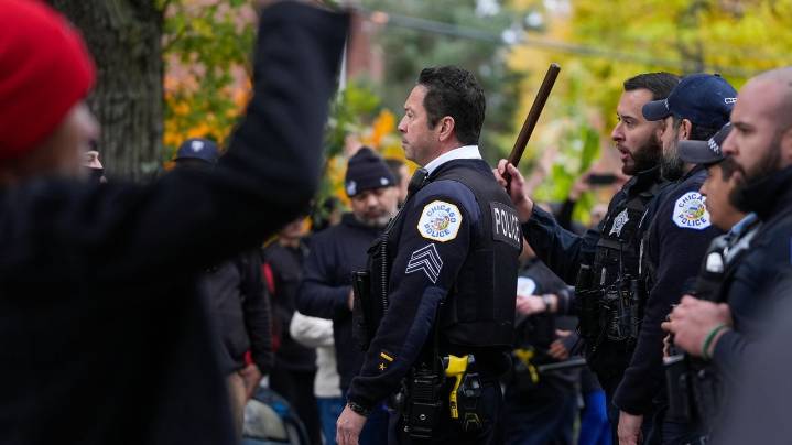 Chicago police respond to report of shots fired at federal agents amid immigration operations