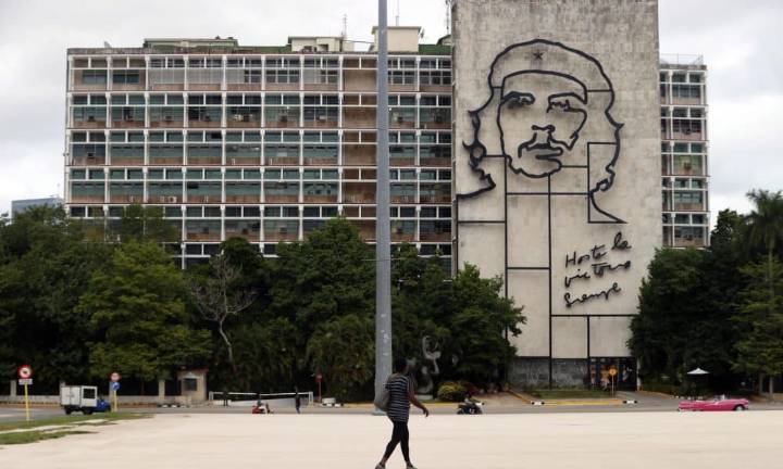 ¿La próxima en la lista? Cuba sigue con preocupación la presión de EEUU a Venezuela