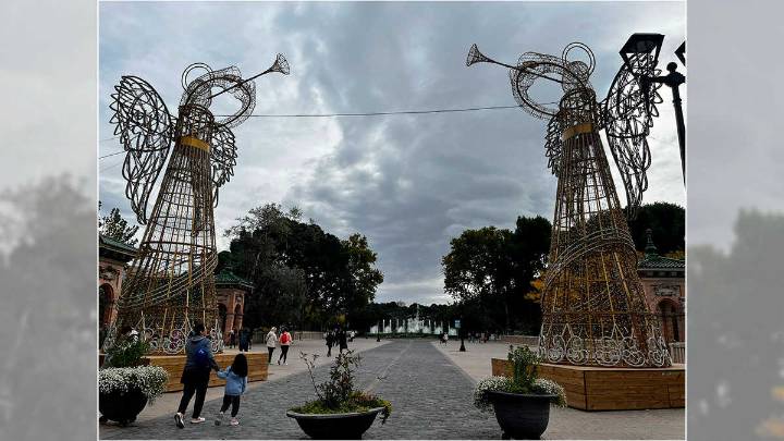 Ángeles luminosos en Zaragoza: vuelven por Navidad los del Parque Grande y llegan al Puente de Piedra