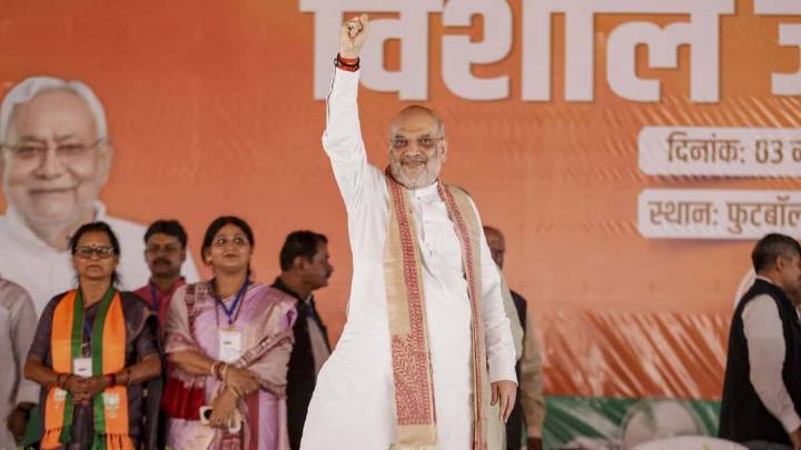 Make Bihar infiltrator-free, save your jobs: Amit Shah