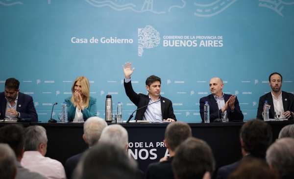 Con críticas al ajuste que hace Milei en PBA, Kicillof presentó el Presupuesto 2026