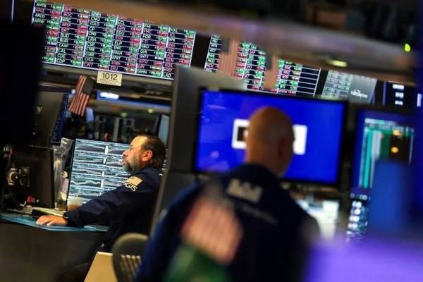 Wall Street revierte ganancias y México se prepara para el ajuste de tasas