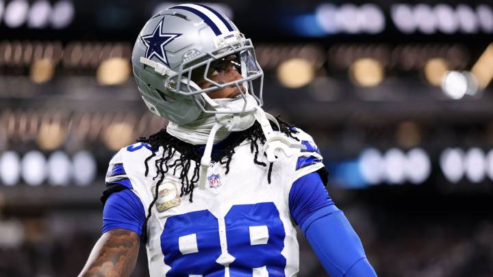 Cowboys' Lamb, Pickens don't play 1st series in coach's decision