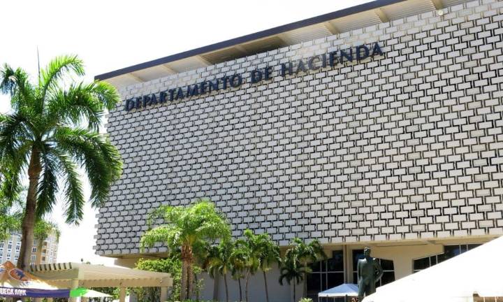 Empleada de Hacienda de Puerto Rico se declara culpable de conspiración de fraude