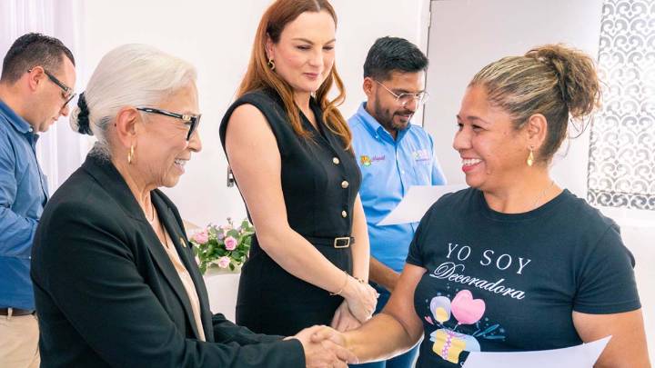 Clausura DIF Nayarit cursos de capacitación laboral en Tepic
