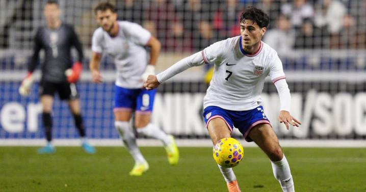 Gio Reyna passes father for international goals, then gets teased for scoring his first header