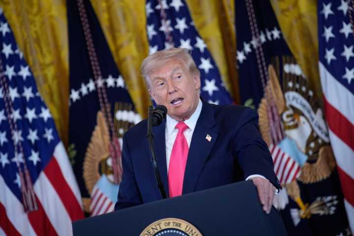 Trump advierte posible acción militar contra cárteles en México: “Estaría orgulloso de hacerlo”