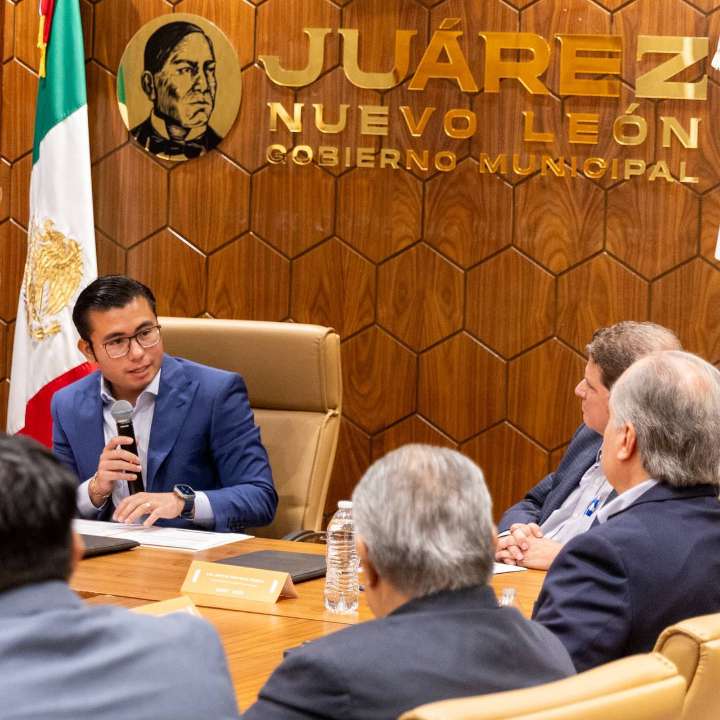 Juárez y CANACO suman esfuerzos en apoyo al comercio local