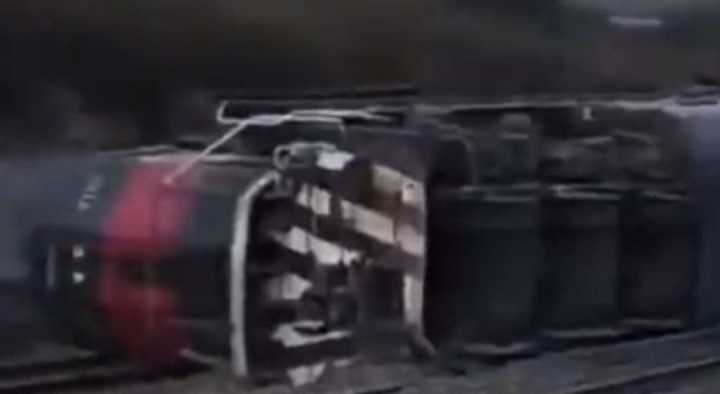 Descarrila tren que transportaba etanol y alcohol etílico en Hidalgo