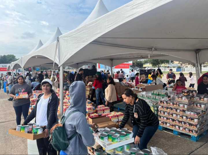 Houston-area nonprofit to host grocery giveaway on Saturday – Houston Public Media