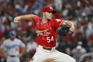 Rebuilding Cardinals, contending Red Sox both do well in Sonny Gray deal: MLB Trade Grades