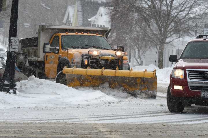 New forecast for Thanksgiving travel in Central NY calls for heavier snow; warning issued