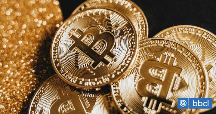 El bitcoin suma su tercera jornada consecutiva a la baja y pierde la barrera de los US$100 mil