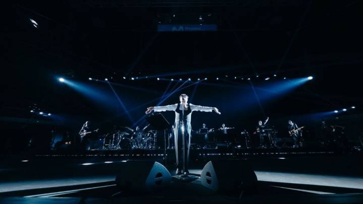 Fito Páez vuelve a los escenarios del Movistar Arena con el “Sale el Sol tour 2026”, repasando todos sus grandes éxitos