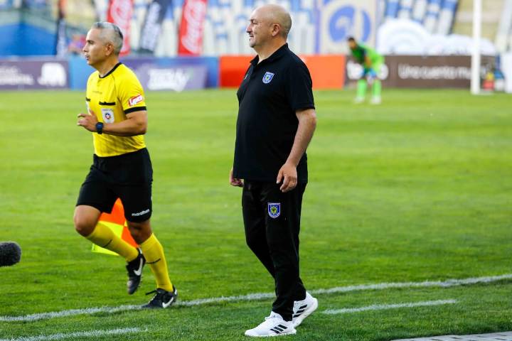 “El club está bien en todas las áreas”: DT de Deportes Concepción valoró el trabajo dirigencial a una década de la desafiliación