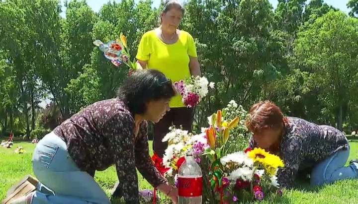 Miles de personas visitaron a sus seres queridos este 1 de noviembre