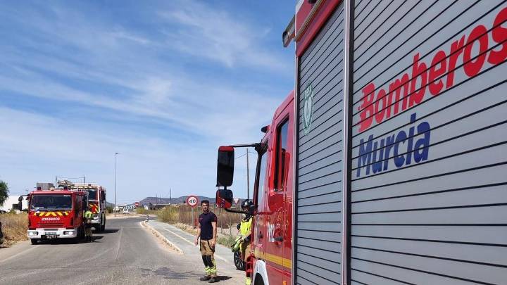 Investigados seis jóvenes por encender una fogata en la zona de juegos infantiles de un parque de Murcia