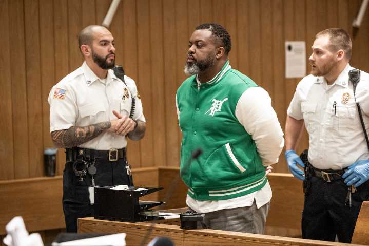 Ex-gov.’s aide, charged with cocaine trafficking, gun possession, is granted bail