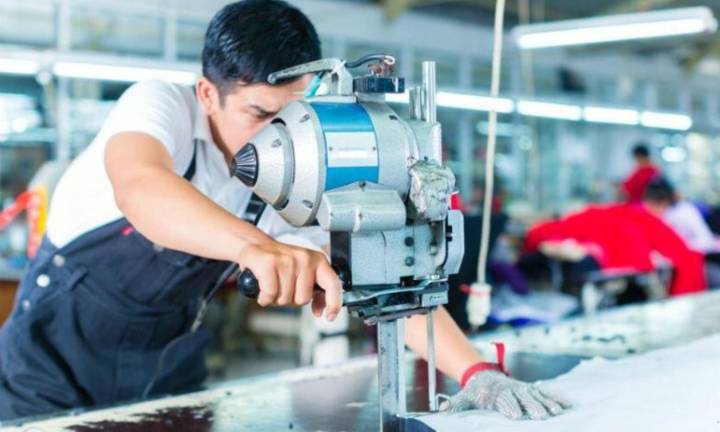 La industria cayó 3,6% en los últimos cuatro meses: las textiles son las más golpeadas de septiembre
