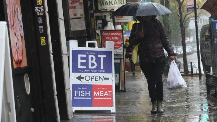 SNAP benefits: Trump admin seeks block on food stamps order