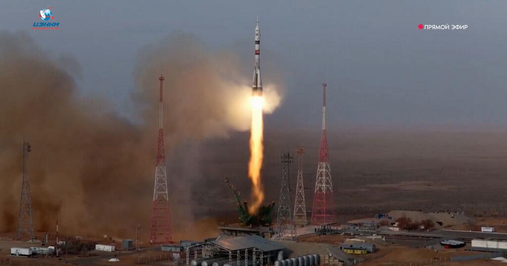 US-Russian crew of 3 blasts off to the International Space Station in a Russian Soyuz spacecraft